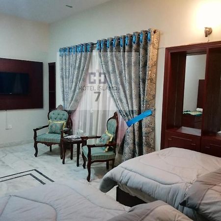 Hotel 7Island Karachi Extérieur photo