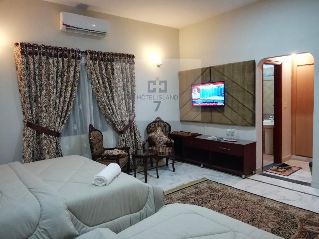 Hotel 7Island Karachi Extérieur photo