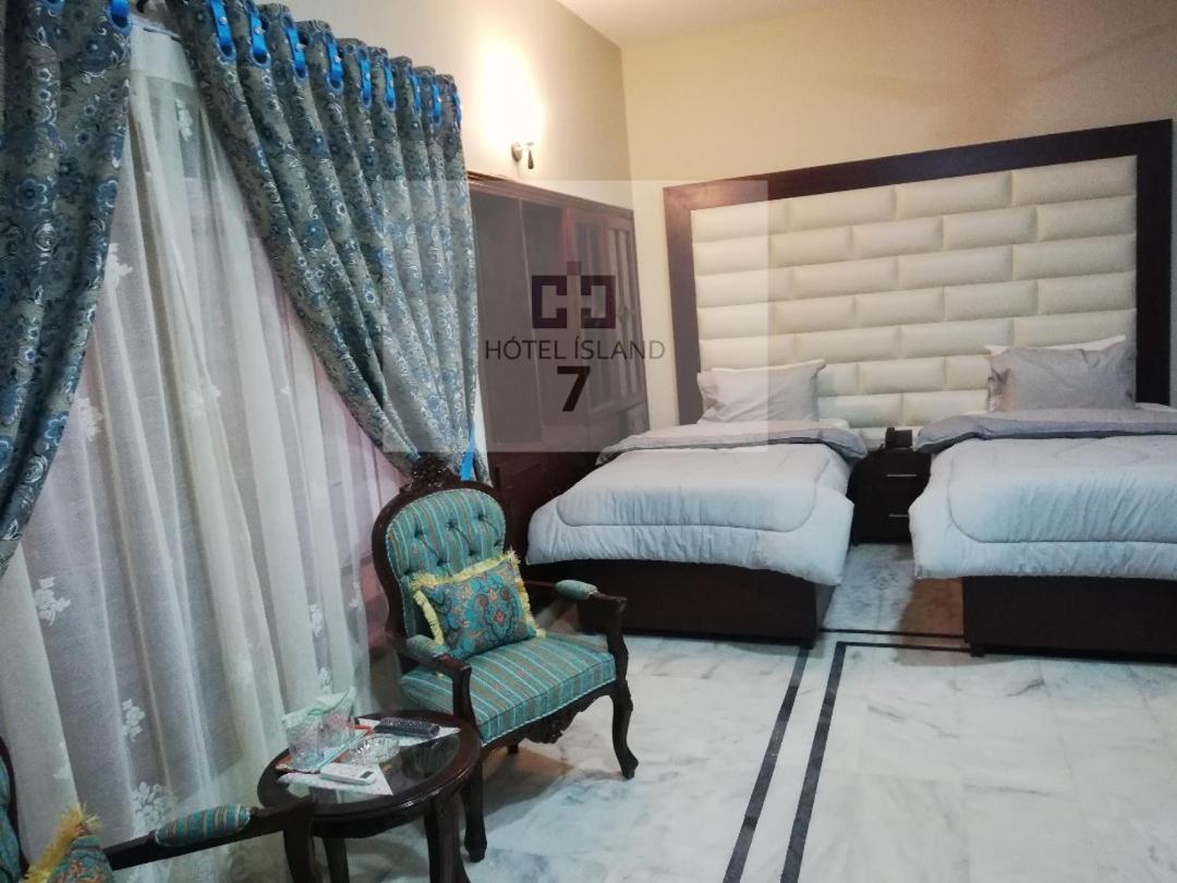 Hotel 7Island Karachi Extérieur photo