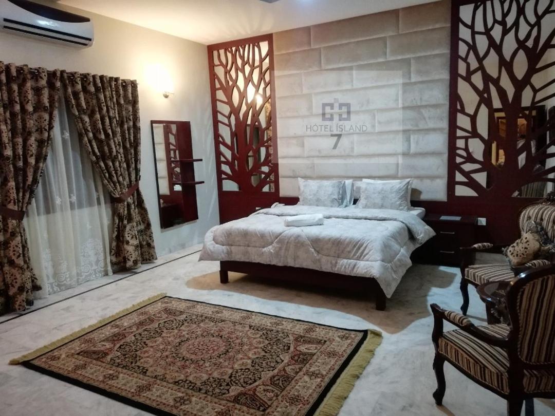 Hotel 7Island Karachi Extérieur photo