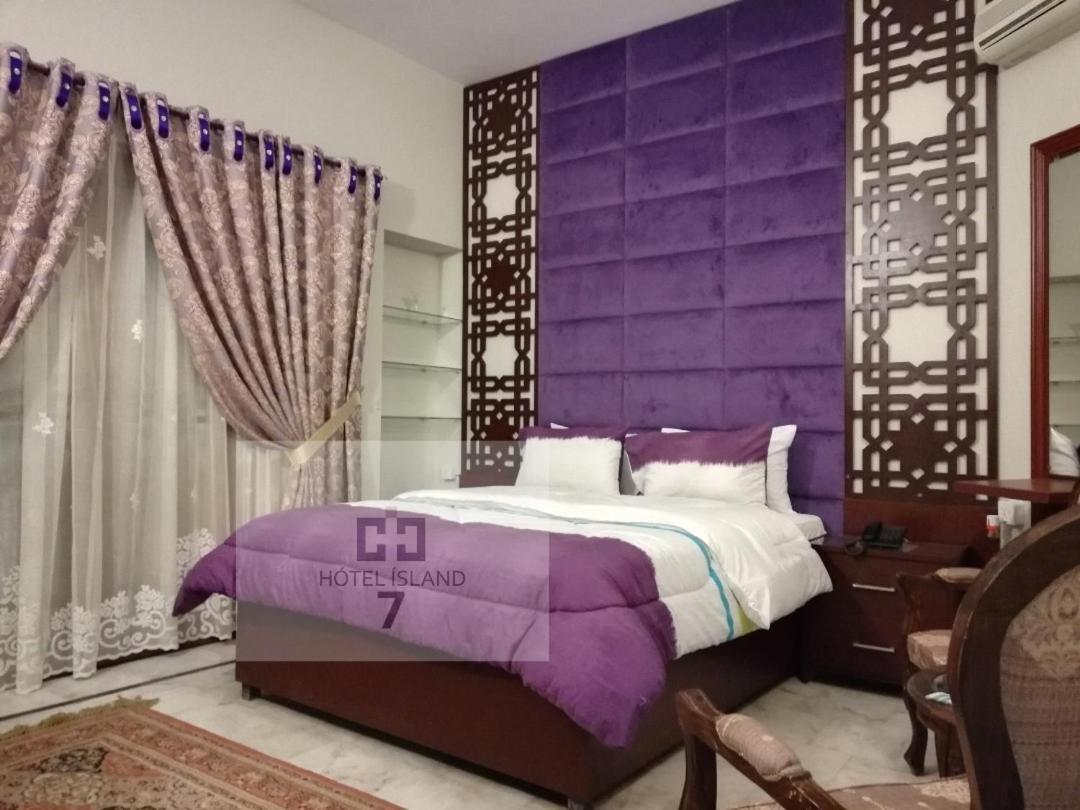 Hotel 7Island Karachi Extérieur photo