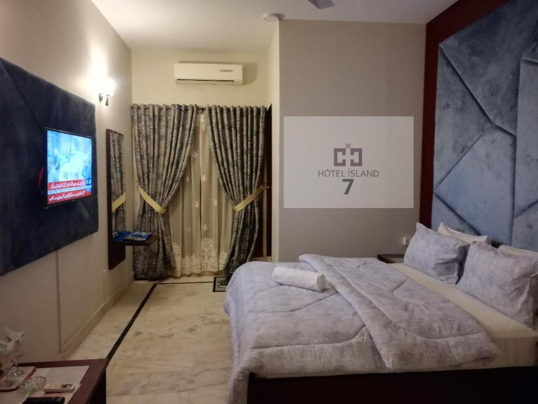 Hotel 7Island Karachi Extérieur photo