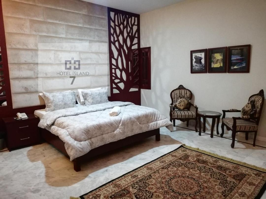 Hotel 7Island Karachi Extérieur photo