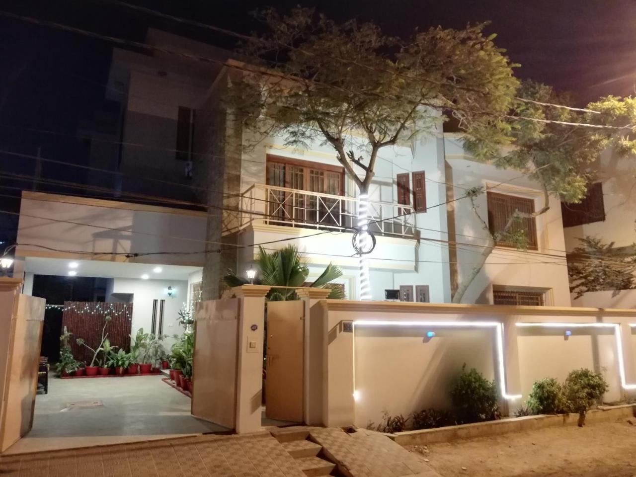 Hotel 7Island Karachi Extérieur photo